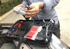使用汽車(chē)應(yīng)急啟動(dòng)電源注意事項(xiàng)